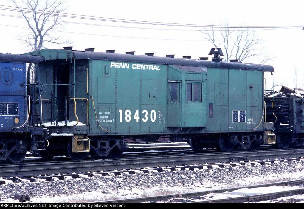 Penn Central N5H caboose #18430